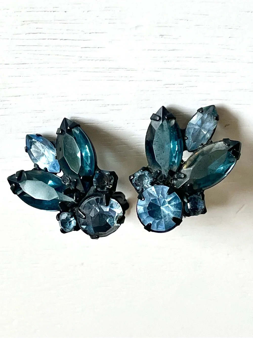 Vintage Blue Teal Rhinestone Clip Earrings Black Japanned Navette MCM Art Deco